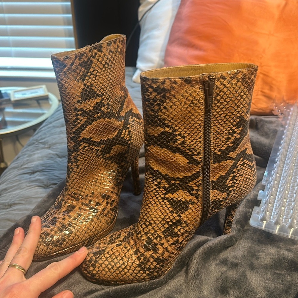 Stuart Weitzman Ankle Boot - Snakeskin/Python Print